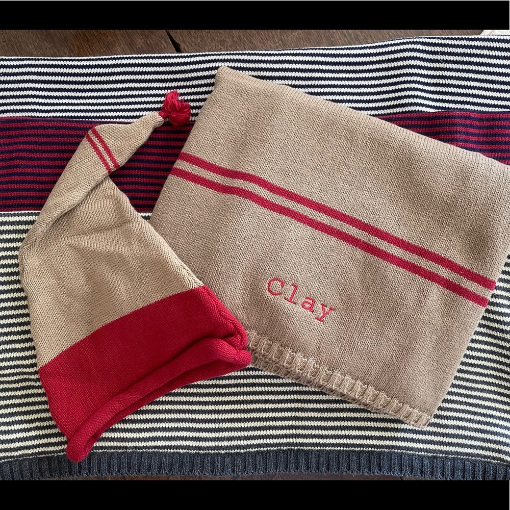 Sweet Tulip baby blanket and hat